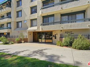 435 S La Fayette Park Place 219, Los Angeles CA 90057