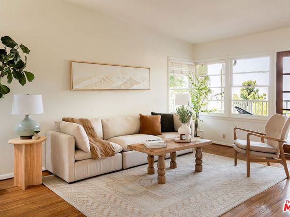 3765 Cazador Street, Los Angeles CA 90065