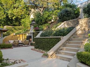 1010 Stoneridge Drive, Pasadena CA 91105