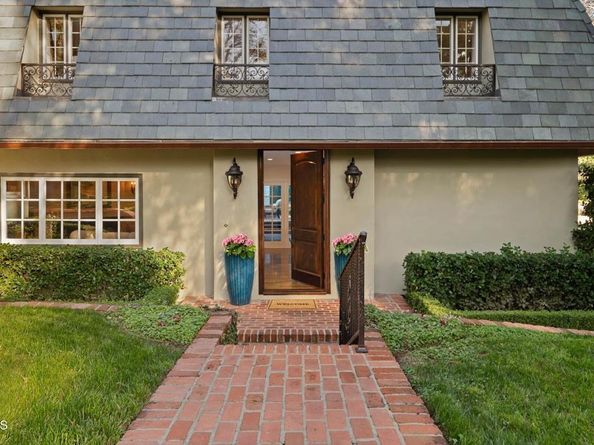 1010 Stoneridge Drive, Pasadena CA 91105