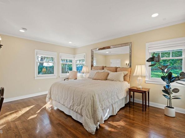 1010 Stoneridge Drive, Pasadena CA 91105