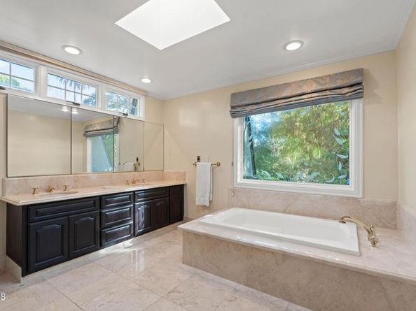 1010 Stoneridge Drive, Pasadena CA 91105