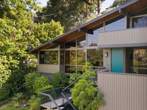 1256 Club House Drive, Pasadena CA 91105