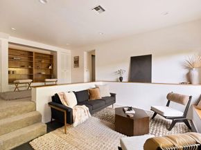 1256 Club House Drive, Pasadena CA 91105