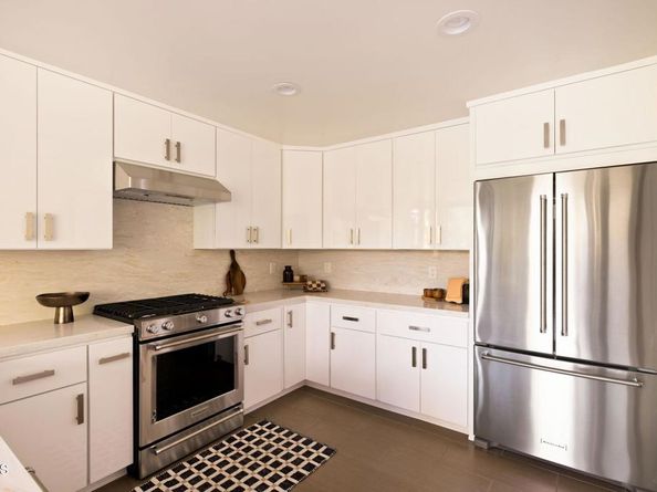 1256 Club House Drive, Pasadena CA 91105