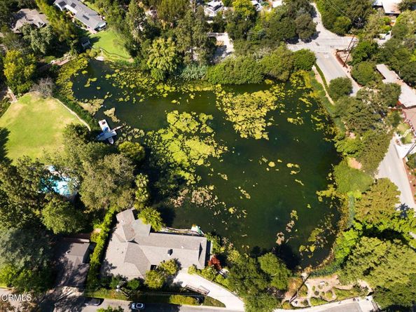 1256 Club House Drive, Pasadena CA 91105