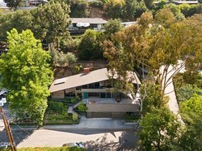 1256 Club House Drive, Pasadena CA 91105