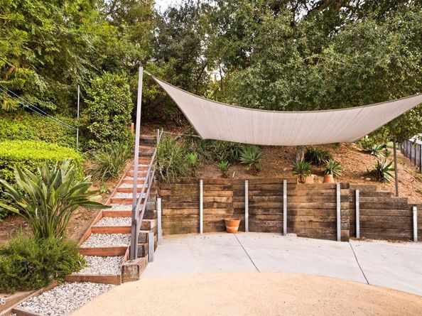 1256 Club House Drive, Pasadena CA 91105