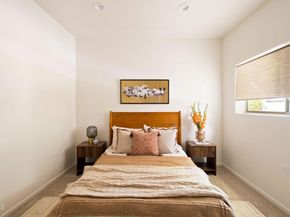 1256 Club House Drive, Pasadena CA 91105