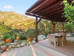 2533 Canyon View Lane, Pasadena CA 91107