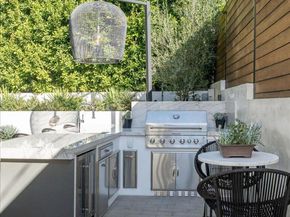 10747 Valleyheart Drive, Studio City CA 91604
