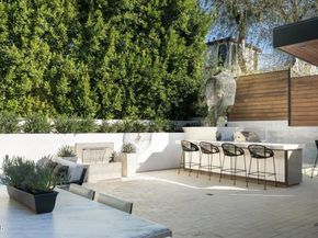 10747 Valleyheart Drive, Studio City CA 91604