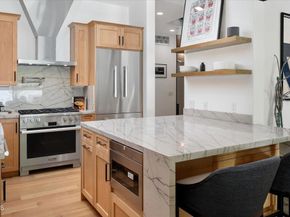 10747 Valleyheart Drive, Studio City CA 91604
