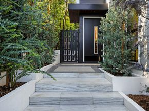 10747 Valleyheart Drive, Studio City CA 91604