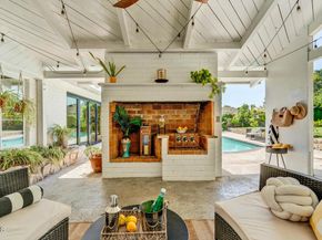 2707 Alabama Street, La Crescenta CA 91214