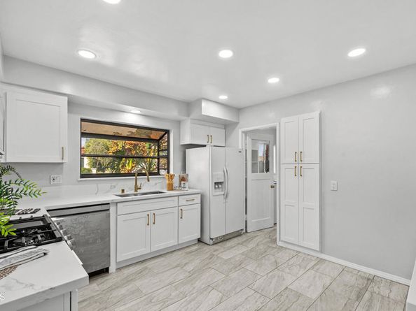 1100 S Stoneman Avenue, Alhambra CA 91801