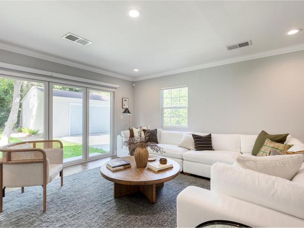 1283 Afton Street, Pasadena CA 91103