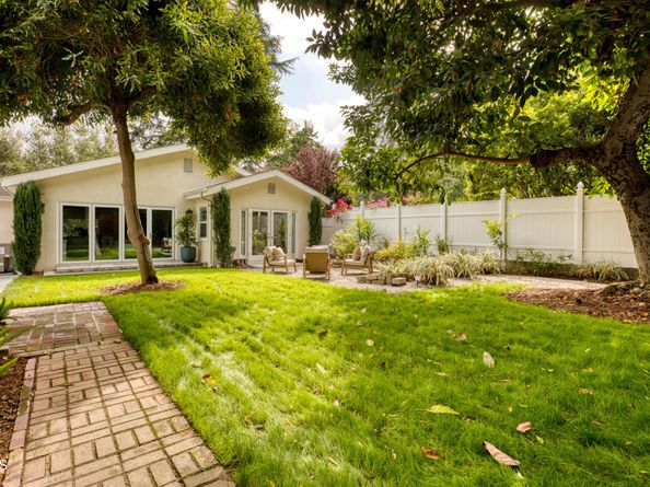 1283 Afton Street, Pasadena CA 91103