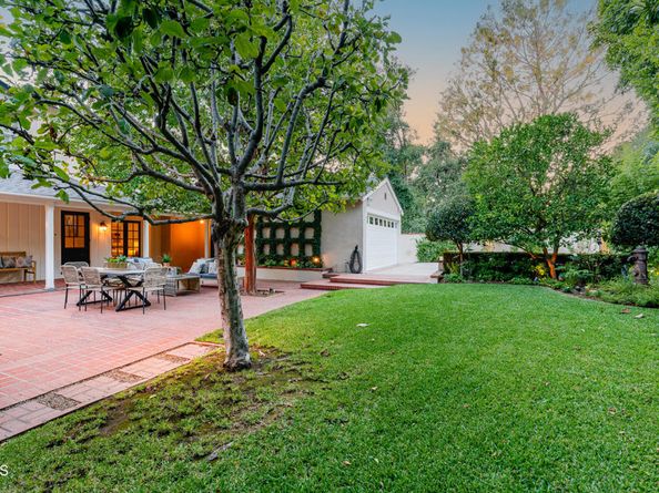 2051 Mendocino Lane, Altadena CA 91001