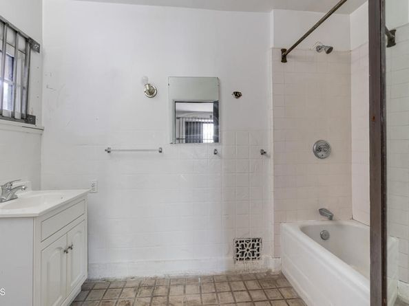 180 W State Street, Pasadena CA 91105