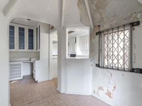 180 W State Street, Pasadena CA 91105