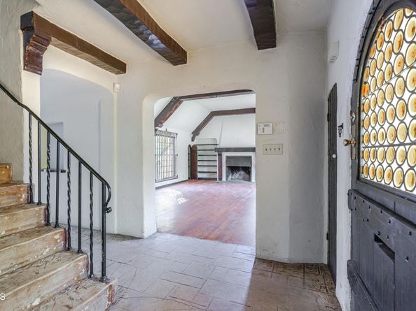 180 W State Street, Pasadena CA 91105