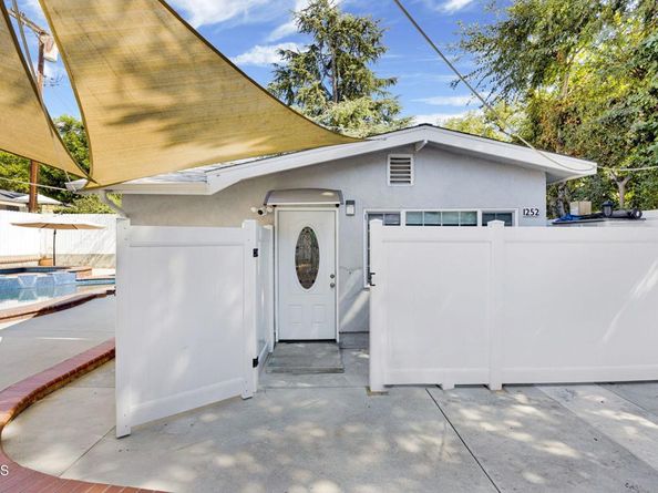 1254 N Hill Avenue, Pasadena CA 91104