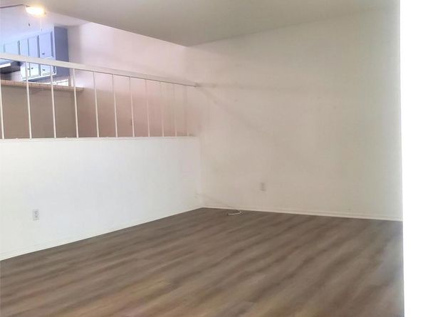 4231 Sarah Street 15, Burbank CA 91505