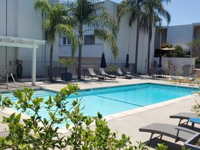 4231 Sarah Street 15, Burbank CA 91505