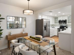 2385 Roscomare Road F8, Bel Air CA 90077