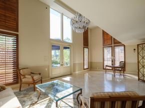 2385 Roscomare Road F8, Bel Air CA 90077