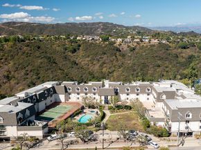 2385 Roscomare Road F8, Bel Air CA 90077