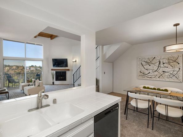 2385 Roscomare Road F8, Bel Air CA 90077