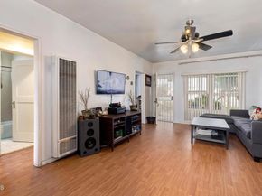 424 W Arbor Vitae Street, Inglewood CA 90301