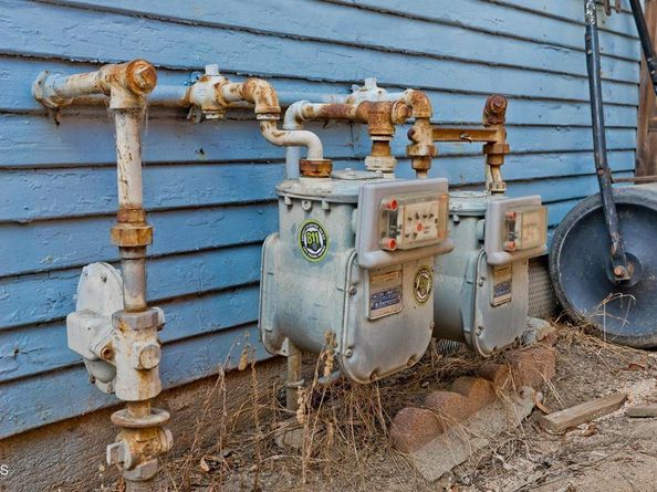 424 W Arbor Vitae Street, Inglewood CA 90301