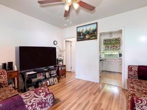 424 W Arbor Vitae Street, Inglewood CA 90301