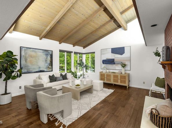 9545 Creemore Place, Tujunga CA 91042