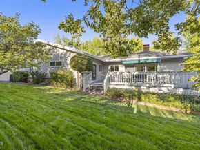 9545 Creemore Place, Tujunga CA 91042