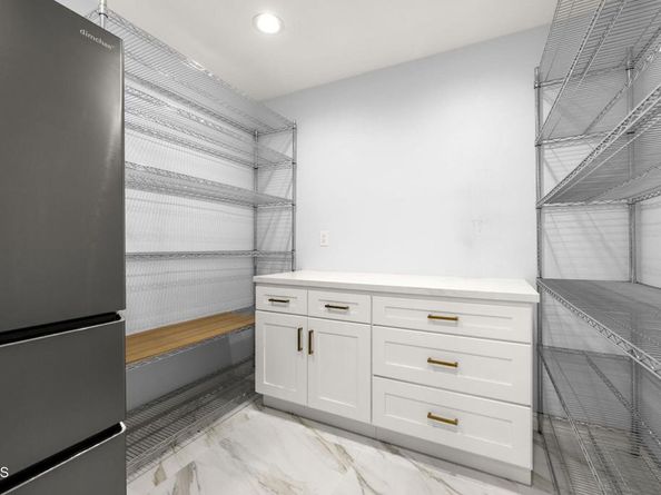 9545 Creemore Place, Tujunga CA 91042