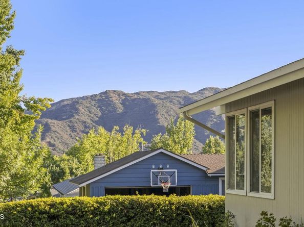 9545 Creemore Place, Tujunga CA 91042