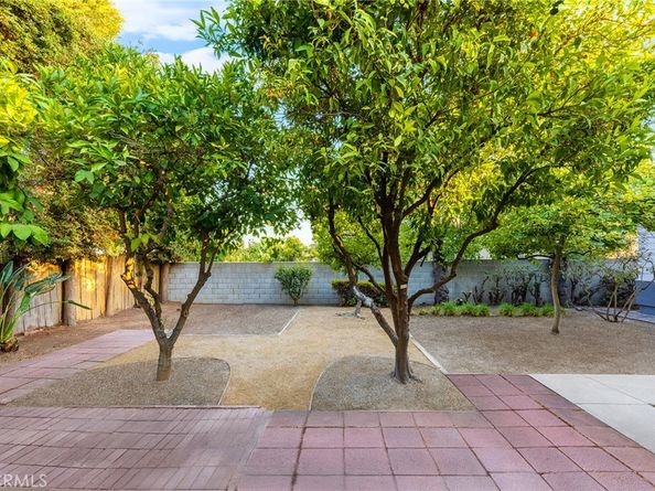 6430 N vista, San Gabriel CA 91775