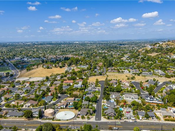 19402 Lemon Hill Drive, North Tustin CA 92705