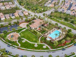 869 E Mountain Way D, Azusa CA 91702