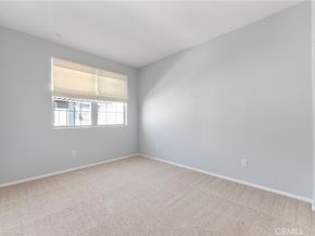 869 E Mountain Way D, Azusa CA 91702