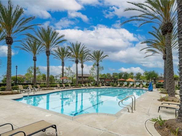 869 E Mountain Way D, Azusa CA 91702