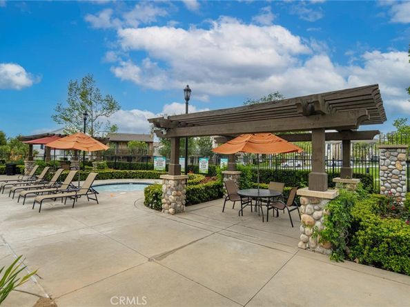 869 E Mountain Way D, Azusa CA 91702