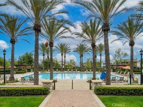 869 E Mountain Way D, Azusa CA 91702