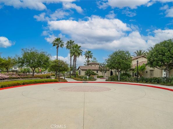 869 E Mountain Way D, Azusa CA 91702