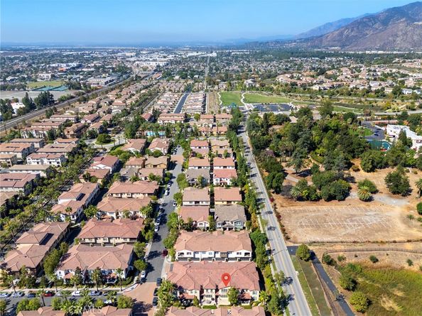 869 E Mountain Way D, Azusa CA 91702