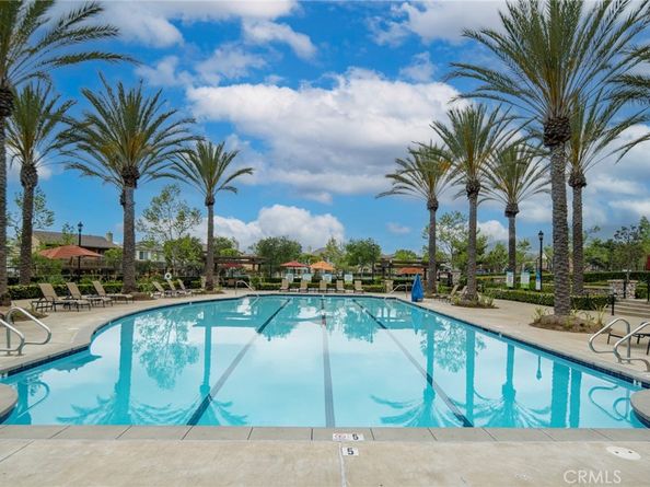 869 E Mountain Way D, Azusa CA 91702